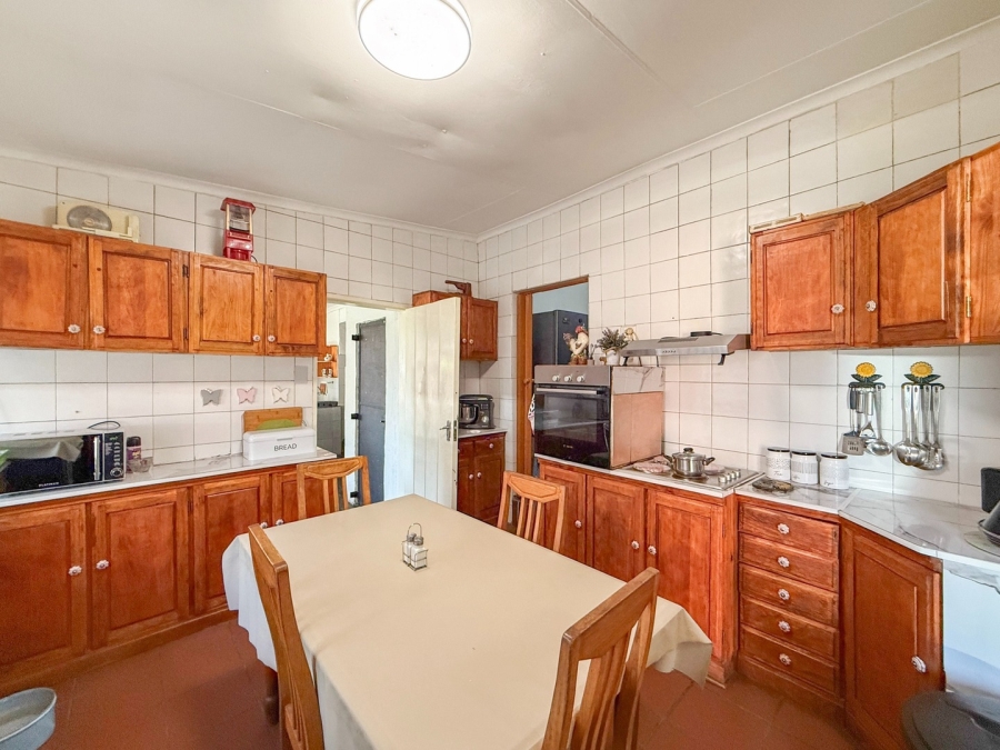 4 Bedroom Property for Sale in De Kroon A H North West